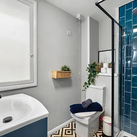 30 Percent Off! Elegant Of - Sleeps 5 Whitby